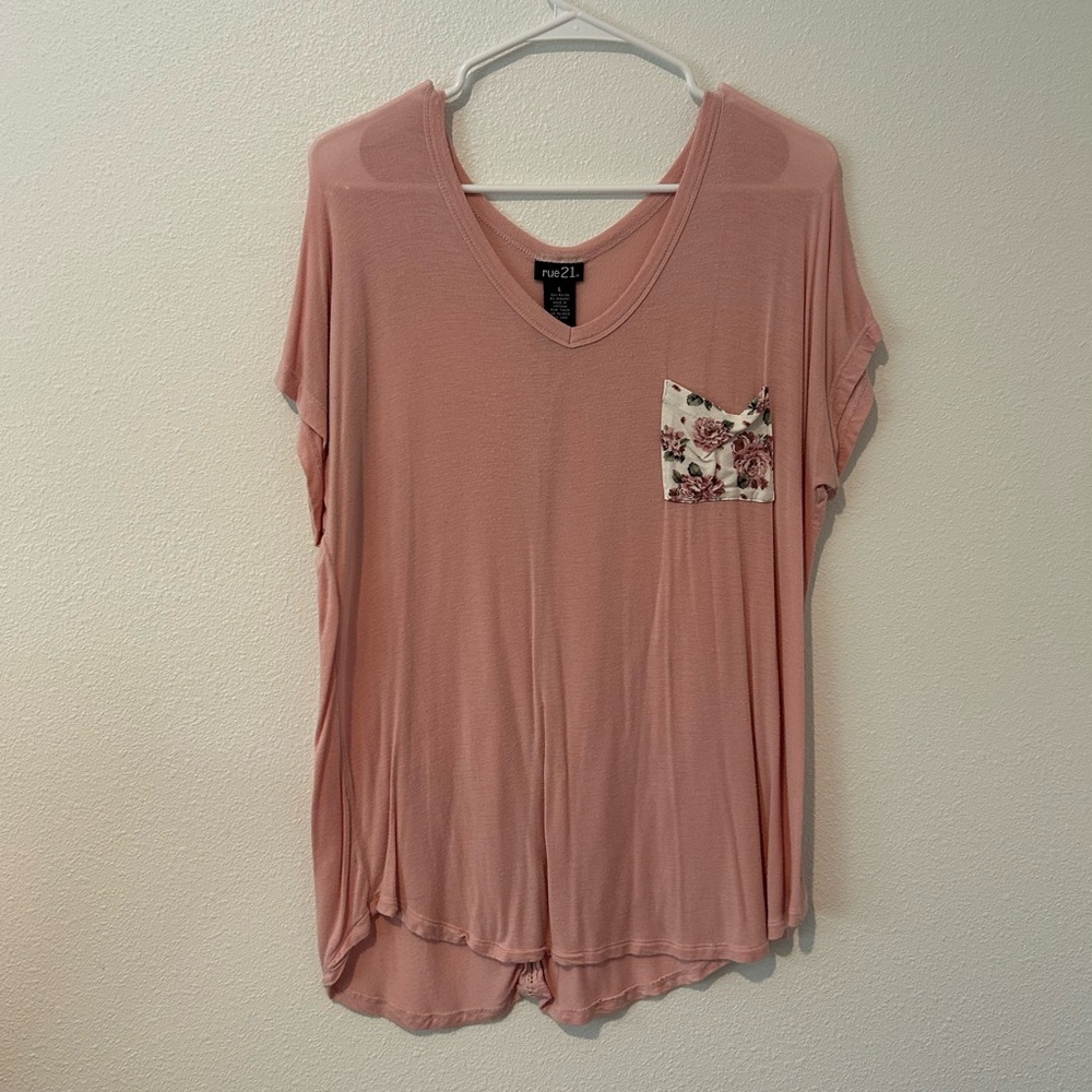Rue 21 - Pink T-Shirt